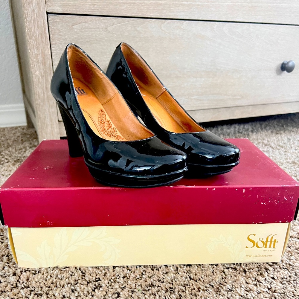 Sofft patent leather heels - Size 6.5